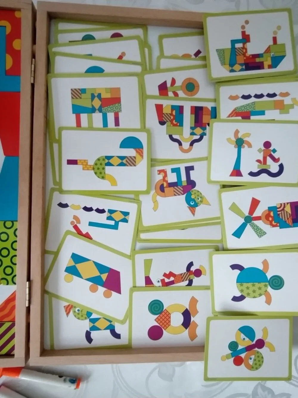 Mindware Imagination Magnets 45+ Pieces With Pattern Design Cards Carrying Case